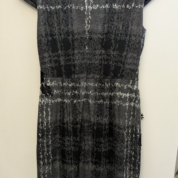 Betsy Johnson Pencil Dress Size 4 Grey Black Floral EUC - Picture 5 of 7